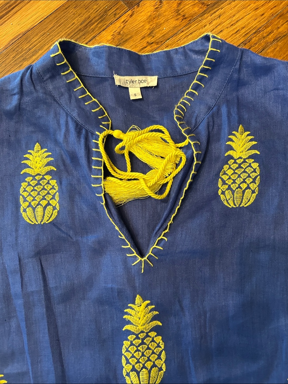 Tyler Boe 💯%Linen Blue Dress w/Yellow Pineapples embroidered everywhere.szSMALL - Picture 11 of 14